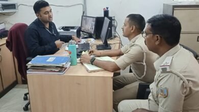 बैंक की सुरक्षा व्यवस्था का पुलिस ने लिया जायजा,सीसीटीवी दुरुस्त रखने का निर्देश बैंक की सुरक्षा व्यवस्था का पुलिस ने लिया जायजा,सीसीटीवी दुरुस्त रखने का निर्देश
