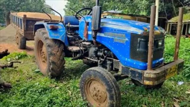 महेशपुर में अवैध बालू परिवहन पर कार्रवाई, बालू लदा ट्रैक्टर जब्त