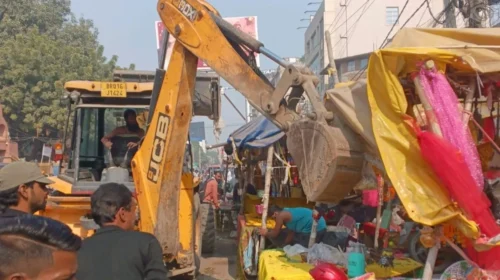 चैनपुर अंचल के ग्राम किन्नी में गैरमजरुआ मालिक भूमि से हटाया जाएगा अतिक्रमण