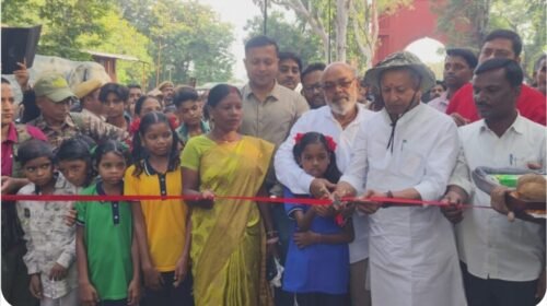 बेतला पार्क खुलते ही लौटने लगी रौनक, स्थानीय कारोबार को बढ़ी उम्मीद