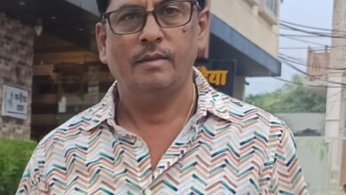 बिजली पोल नहीं लगने से हादसे का खतरा, नप उपाध्यक्ष ने शीघ्र कार्रवाई की मांग की बिजली पोल नहीं लगने से हादसे का खतरा, नप उपाध्यक्ष ने शीघ्र कार्रवाई की मांग की