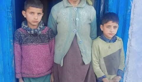 तमाड़ में माता-पिता को खो चुके दो मासूमों का प्रशासन बना सहारा, स्कूल में कराया दाखिला**