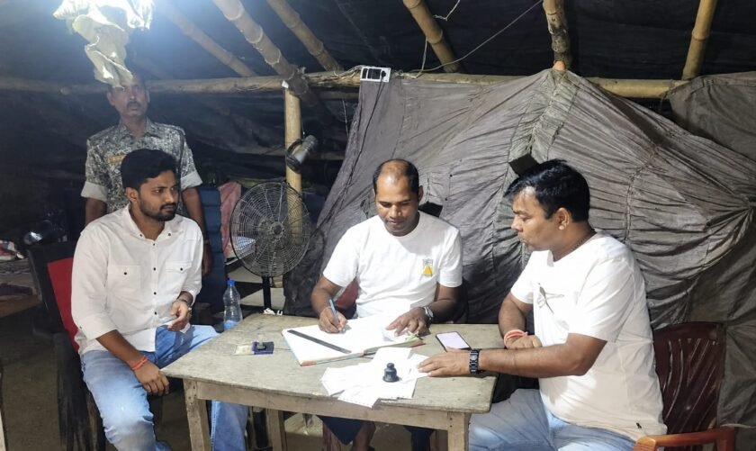 अवैध खनिज ढुलाई पर खनन विभाग का शिकंजा,प्यादापुर चेकपोस्ट पर हाइवा जब्त