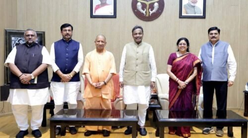 योगी से मुलाकात के बाद अनंत ओझा का बड़ा दावा, बोले- यूपी में फिर खिलेगा कमल, तीसरी बार बनेगी भाजपा सरकार