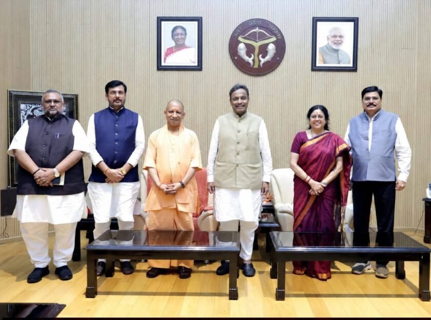 योगी से मुलाकात के बाद अनंत ओझा का बड़ा दावा, बोले- यूपी में फिर खिलेगा कमल, तीसरी बार बनेगी भाजपा सरकार