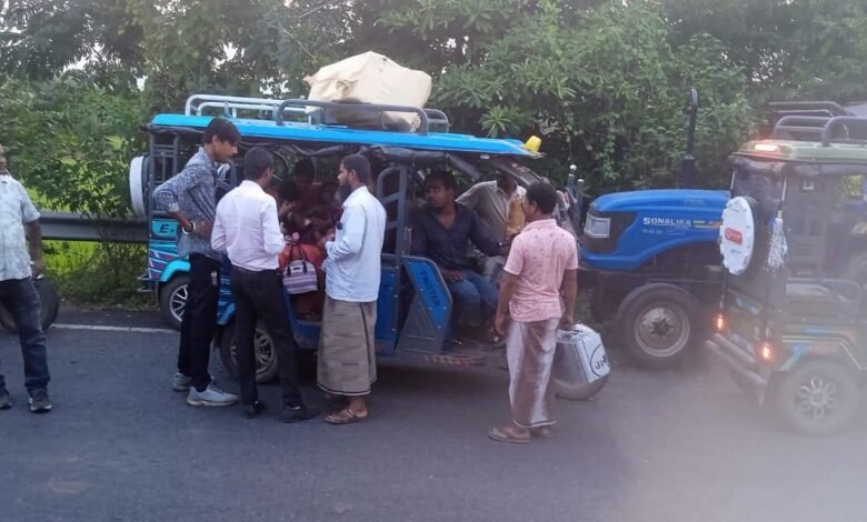 पाकुड़ में ट्रैफिक नियमों की अनदेखी पड़ी भारी, 39 वाहनों पर कार्रवाई, 2.27 लाख का जुर्माना पाकुड़ में ट्रैफिक नियमों की अनदेखी पड़ी भारी, 39 वाहनों पर कार्रवाई, 2.27 लाख का जुर्माना