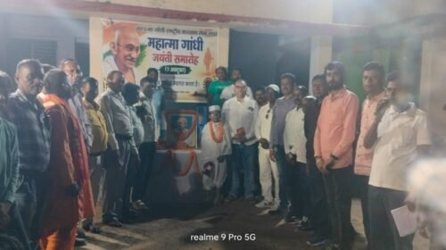 Gomiya:साड़म में गांधी जयंती धूमधाम से मनाई गई, वक्ताओं ने दिए विचारों को अपनाने का संदेश