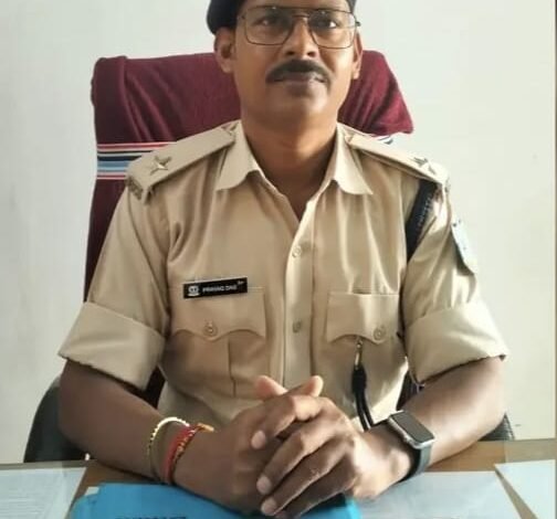 अमड़ापाड़ा थाना की कमान प्रयाग दास के हाथ, अपराध नियंत्रण और लंबित मामलों के निपटारे पर रहेगा फोकस अमड़ापाड़ा थाना की कमान प्रयाग दास के हाथ, अपराध नियंत्रण और लंबित मामलों के निपटारे पर रहेगा फोकस