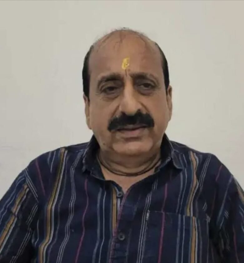 Pakud:सही नाम-उम्र वालों को भी नोटिस क्यों? SIR पर कांग्रेस ने आयोग से मांगा जवाब Pakud:सही नाम-उम्र वालों को भी नोटिस क्यों? SIR पर कांग्रेस ने आयोग से मांगा जवाब