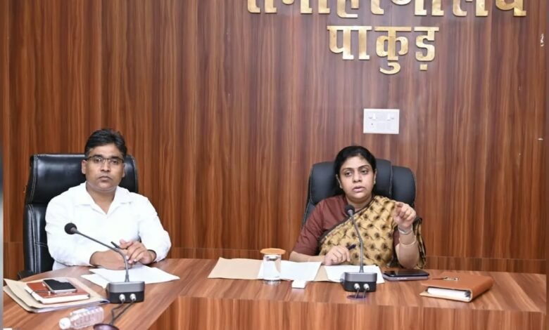 पाकुड़ में SIR-2026 अभियान तेज, 10 अक्टूबर से स्पेशल कैंप और 12 से घर-घर सत्यापन पाकुड़ में SIR-2026 अभियान तेज, 10 अक्टूबर से स्पेशल कैंप और 12 से घर-घर सत्यापन
