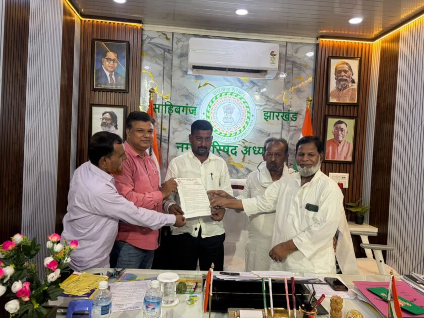 कब्रिस्तान व ईदगाह की मूलभूत सुविधाओं के विकास की मांग