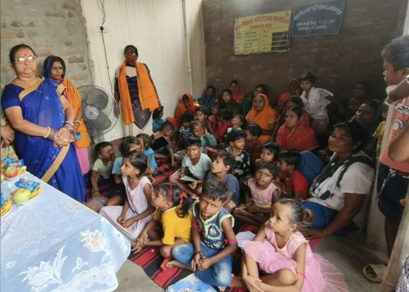 आंगनबाड़ी केंद्रों में गूंजा पोषण का संदेश,‘आंगन मिलन’ में बच्चों को बांटा पौष्टिक आहार आंगनबाड़ी केंद्रों में गूंजा पोषण का संदेश,‘आंगन मिलन’ में बच्चों को बांटा पौष्टिक आहार
