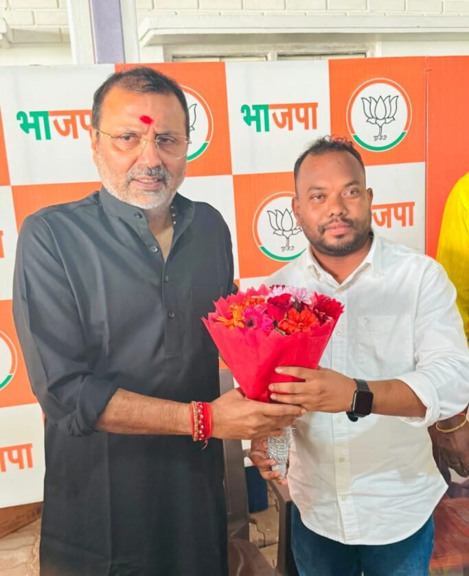 सड़क-शिक्षा-स्वास्थ्य से लेकर पेयजल तक के मुद्दे उठे, संगठन को बूथ स्तर पर धार देने पर भी मंथन सड़क-शिक्षा-स्वास्थ्य से लेकर पेयजल तक के मुद्दे उठे, संगठन को बूथ स्तर पर धार देने पर भी मंथन