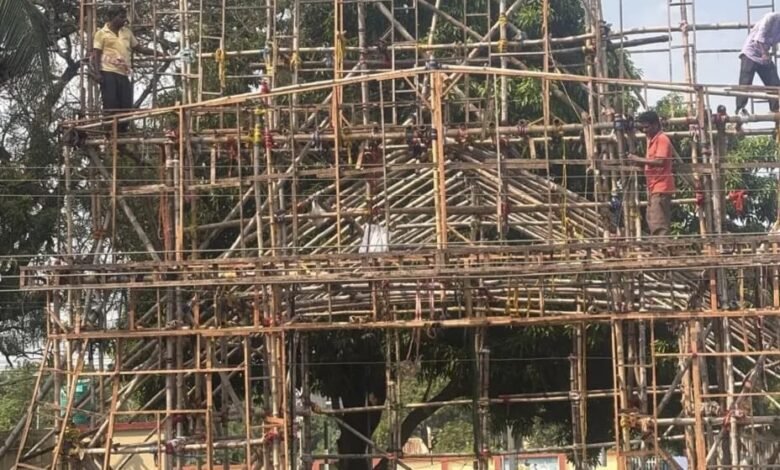 पाकुड़ में नारी शक्ति दुर्गापूजा की तैयारी तेज, महिलाओं के लिए होगा 100% सेफ जोन पाकुड़ में नारी शक्ति दुर्गापूजा की तैयारी तेज, महिलाओं के लिए होगा 100% सेफ जोन
