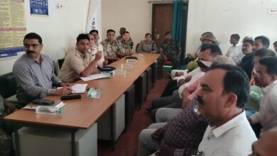 दुर्गा पूजा को लेकर शांति समिति की बैठक संपन्न, पूजा पंडालों में सीसीटीवी और अग्नि सुरक्षा के निर्देश दुर्गा पूजा को लेकर शांति समिति की बैठक संपन्न, पूजा पंडालों में सीसीटीवी और अग्नि सुरक्षा के निर्देश