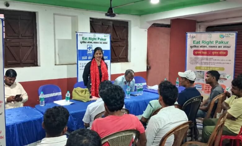 दुर्गा पूजा से पहले मिठाई दुकानदारों पर खाद्य सुरक्षा विभाग की सख्ती, मिलावट मिली तो खैर नहीं!