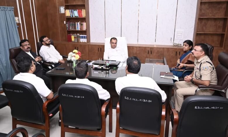 पाकुड़ जेल में बंद 15 विचाराधीन कैदियों को राहत की उम्मीद, मामलों की समीक्षा पाकुड़ जेल में बंद 15 विचाराधीन कैदियों को राहत की उम्मीद, मामलों की समीक्षा