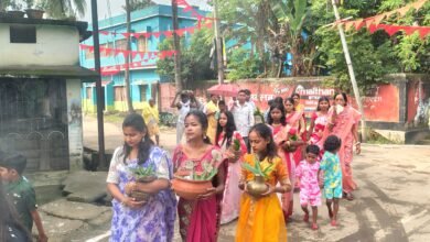 बरहरवा में महासप्तमी पर कला बाहु (नवपत्रिका) स्नान के लिए कलश यात्रा निकली