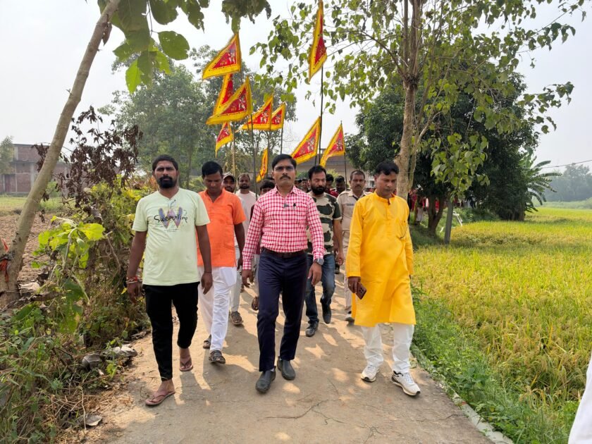 बरडीहा में महासप्तमी पर भव्य कलश यात्रा, 500 से अधिक श्रद्धालु शामिल