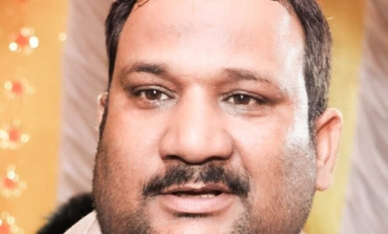 डांडिया विवाद: मंत्री इरफान अंसारी पर भड़के आजसू प्रवक्ता अप्पू तिवारी डांडिया विवाद: मंत्री इरफान अंसारी पर भड़के आजसू प्रवक्ता अप्पू तिवारी