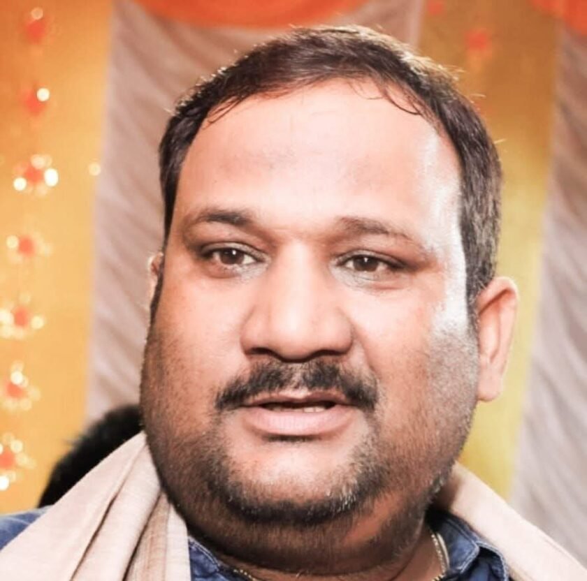 डांडिया विवाद: मंत्री इरफान अंसारी पर भड़के आजसू प्रवक्ता अप्पू तिवारी डांडिया विवाद: मंत्री इरफान अंसारी पर भड़के आजसू प्रवक्ता अप्पू तिवारी