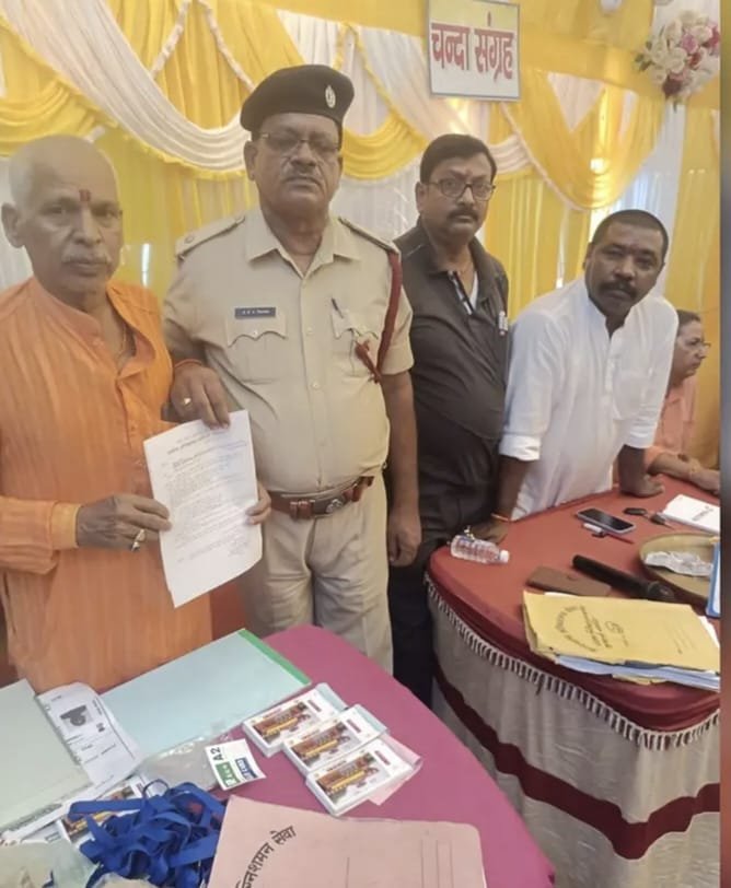 बरहरवा में पूजा समितियों को सख्त हिदायत, फायर एक्सटिंग्विशर से लेकर बिजली के तारों तक की सुरक्षा पर जोर