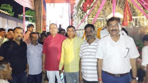Gomiya:सिंदूर खेला के साथ बंग समाज ने दी माँ दुर्गा को विदाई