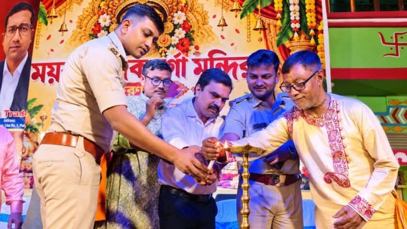 हिरणपुर में बाउल गान की धूम,स्मृति विश्वास ने मोहा मन