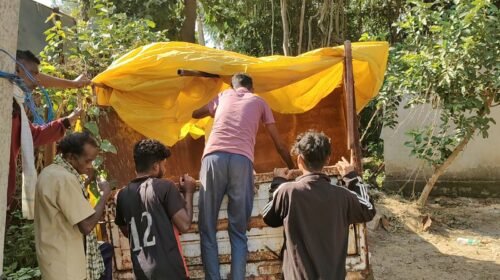 घाघरा में दर्दनाक सड़क हादसा, खड़े ट्रैक्टर में घुसी स्कूटी; चाचा-भतीजे की मौत