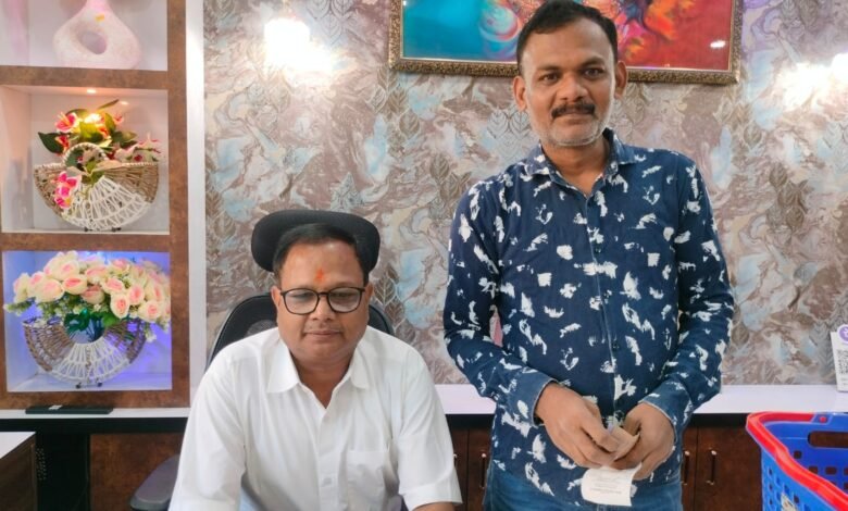 सतबरवा में अवध प्रसाद व शीला देवी किराना स्टोर का शुभारंभ, थोक और खुदरा दर पर मिलेगा सामान