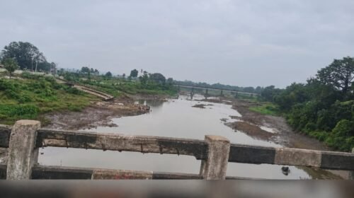 बरहेट में गुमानी नदी के सभी फाटक खोले गए,जलस्तर घटा
