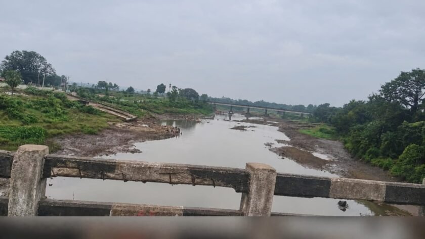 बरहेट में गुमानी नदी के सभी फाटक खोले गए,जलस्तर घटा बरहेट में गुमानी नदी के सभी फाटक खोले गए,जलस्तर घटा