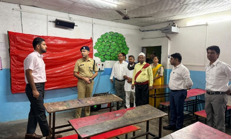 जेटेट परीक्षा की तैयारियों का डीसी-एसपी ने किया संयुक्त निरीक्षण जेटेट परीक्षा की तैयारियों का डीसी-एसपी ने किया संयुक्त निरीक्षण