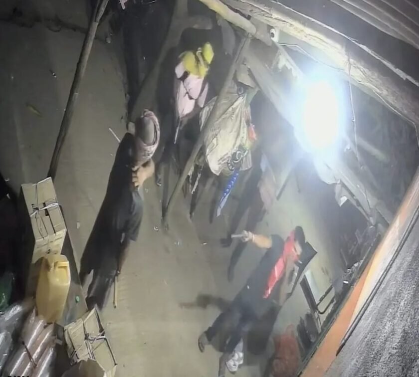 pakud news:किराना दुकान पर हथियारबंद बदमाशों का धावा, दुकानदार पर चलाई गोली