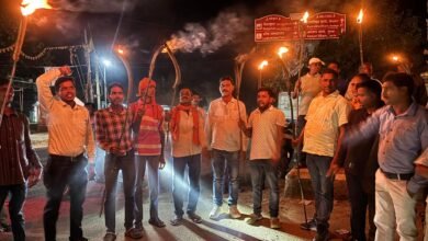 6 अक्टूबर के चक्का जाम को लेकर पिछड़ा समाज ने निकाला मशाल जुलूस चांदनी चौक से ब्लॉक चौक होते हुए मिलन चौक तक निकला जुलूस, एकजुटता के लगाए नारे 6 अक्टूबर के चक्का जाम को लेकर पिछड़ा समाज ने निकाला मशाल जुलूस चांदनी चौक से ब्लॉक चौक होते हुए मिलन चौक तक निकला जुलूस, एकजुटता के लगाए नारे