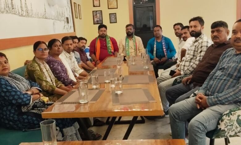 जुगसलाई विस में आजसू का कुनबा बरकरार:प्रकाश विश्वकर्मा जुगसलाई विस में आजसू का कुनबा बरकरार:प्रकाश विश्वकर्मा