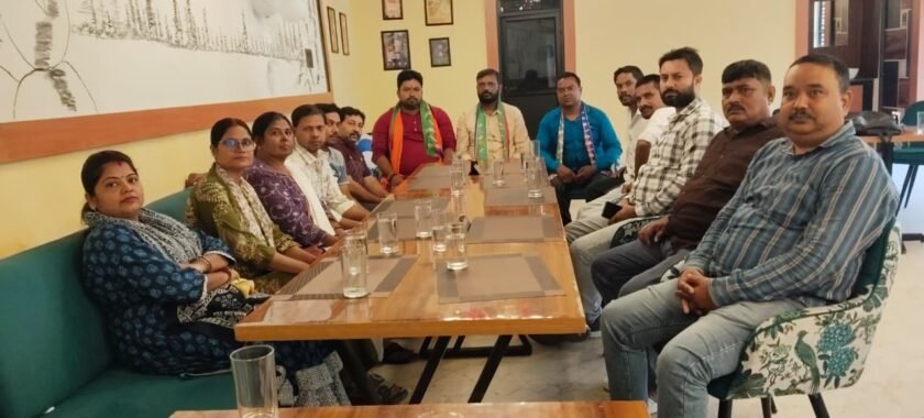 जुगसलाई विस में आजसू का कुनबा बरकरार:प्रकाश विश्वकर्मा जुगसलाई विस में आजसू का कुनबा बरकरार:प्रकाश विश्वकर्मा