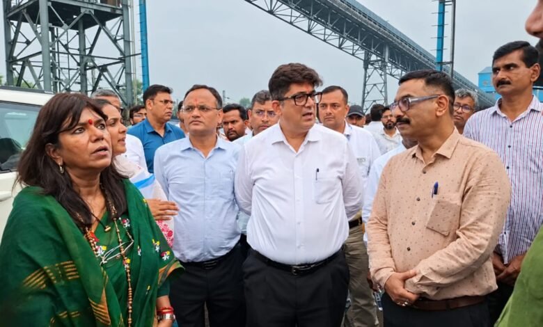 पाकुड़ से पटना-दिल्ली ट्रेन की बढ़ी उम्मीद, बंद डॉरमेट्री भी होगी शुरू
