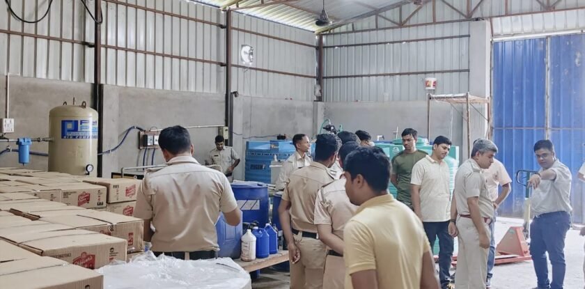 मुरारई में नकली विदेशी शराब की फैक्ट्री का भंडाफोड़, 3 करोड़ से अधिक का माल जब्त