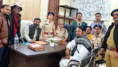 फिल्म 'दमदार खिलाड़ियों का खिलाड़ी 'का प्रीमियर शो 11अक्तूबर को नागालैंड में। फिल्म 'दमदार खिलाड़ियों का खिलाड़ी 'का प्रीमियर शो 11अक्तूबर को नागालैंड में।