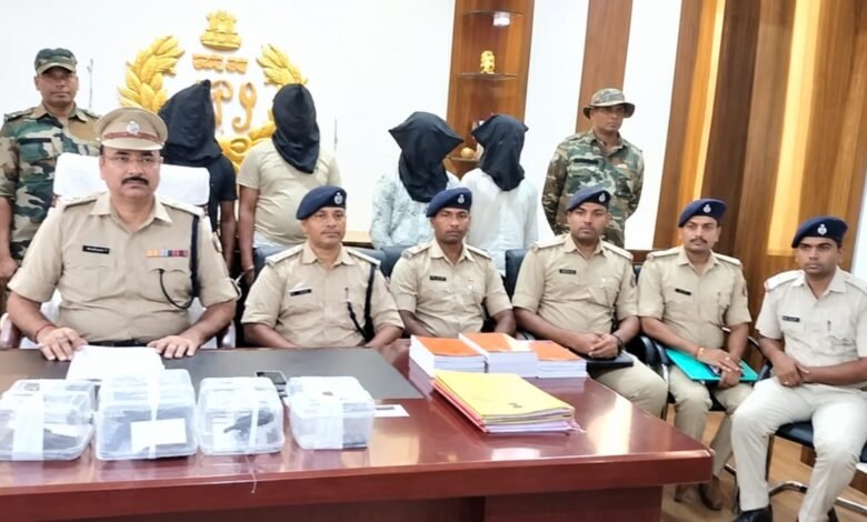 फायरिंग कर राशन दुकान लूटने वाले गिरोह का पर्दाफाश,चार अपराधी गिरफ्तार