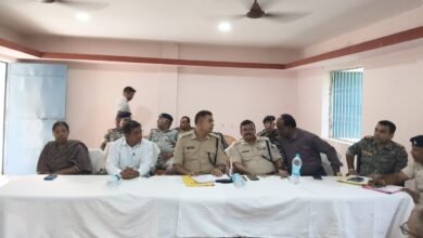 लातेहार:बरवाडीह और बालूमाथ में दुर्गा पूजा को लेकर शांति समिति की बैठक लातेहार:बरवाडीह और बालूमाथ में दुर्गा पूजा को लेकर शांति समिति की बैठक