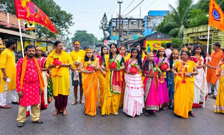 हिरणपुर दुर्गा पूजा 2026: कलश यात्रा के साथ शारदीय नवरात्र शुरू हिरणपुर दुर्गा पूजा 2026: कलश यात्रा के साथ शारदीय नवरात्र शुरू