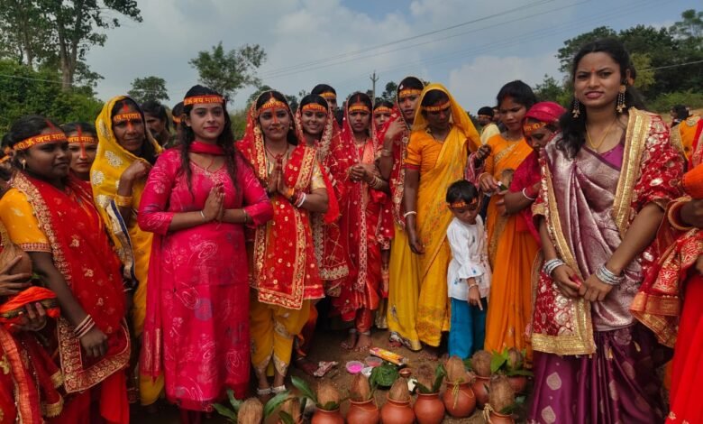 नवडीहा दुर्गा पूजा 2026: भव्य कलश यात्रा के साथ नवरात्र शुरू नवडीहा दुर्गा पूजा 2026: भव्य कलश यात्रा के साथ नवरात्र शुरू