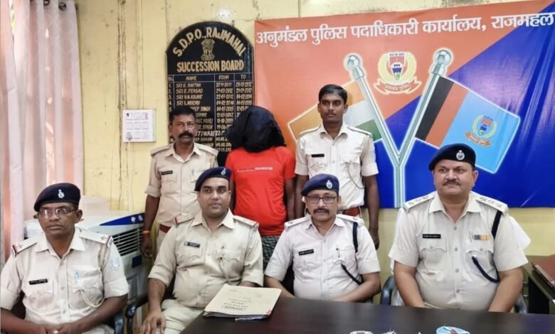 राजमहल में चोरी का खुलासा,चांदी के आभूषणों के साथ एक आरोपी गिरफ्तार