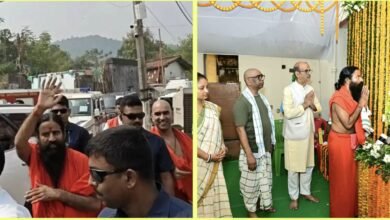 नेमरा में रूपी सोरेन के संस्कार भोज में शामिल हुए बाबा रामदेव नेमरा में रूपी सोरेन के संस्कार भोज में शामिल हुए बाबा रामदेव