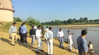 छठ घाटों का नगर पंचायत अध्यक्ष, उपाध्यक्ष और कार्यपालक पदाधिकारी ने किया निरीक्षण छठ घाटों का नगर पंचायत अध्यक्ष, उपाध्यक्ष और कार्यपालक पदाधिकारी ने किया निरीक्षण