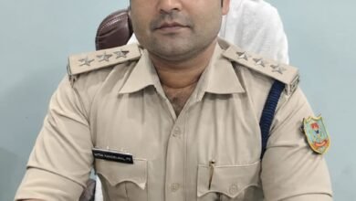 बरहेट में 900 बोतल कोडीन कफ सिरप बरामद,पुलिस जांच तेज बरहेट में 900 बोतल कोडीन कफ सिरप बरामद,पुलिस जांच तेज