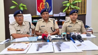 समशेरगंज में हथियारों के साथ पाकुड़ का युवक गिरफ्तार