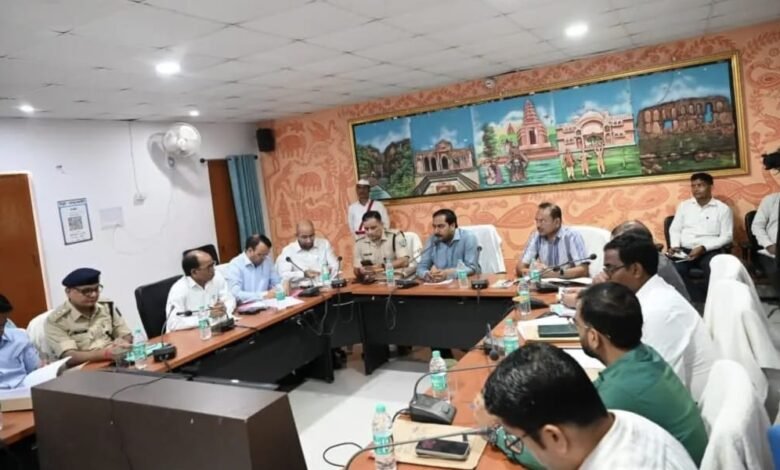 भूमि संबंधी मामलों में देरी बर्दाश्त नहीं, हर 15 दिन में होगी समीक्षा:डीसी